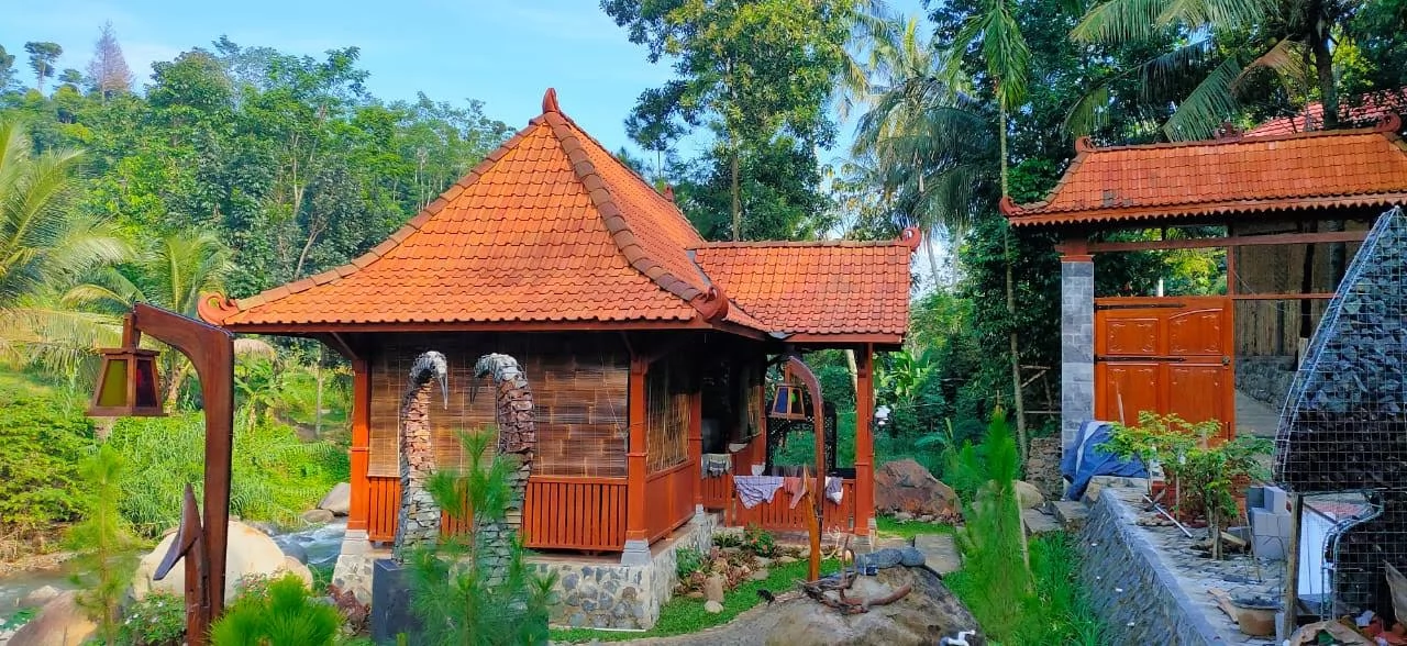Pembuat Rumah Adat Terbaik Di Rumpin