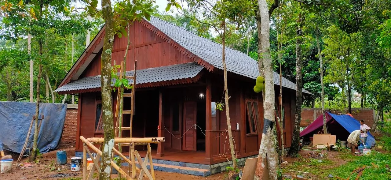 Jasa Pembuatan Rumah Kayu Terpercaya Di Sukabumi
